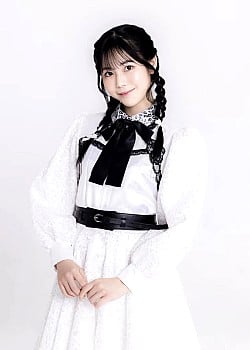 Saho Tanaka image 2 of 2