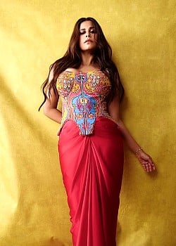 Sai Tamhankar image 1 of 4