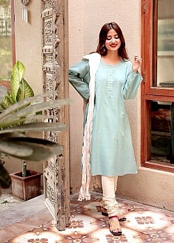 Sajal Ali image 3 of 3