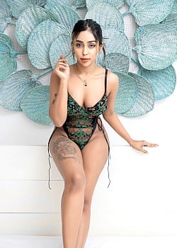 Sajani Withanarachchi image 1 of 4