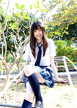 Saki Funaoka image 2 of 4