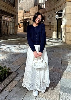 Saki Hirose image 3 of 3