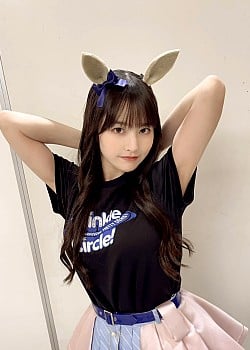 Saki Kosaka image 3 of 4