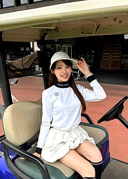 Saki Sugahara image 2 of 4