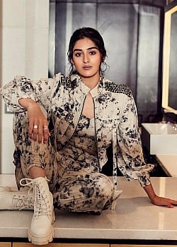 Sakshi Vaidya image 2 of 2