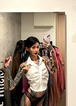 Sakura Tattooer image 2 of 4