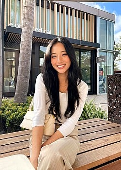 Sally Kim image 2 of 2