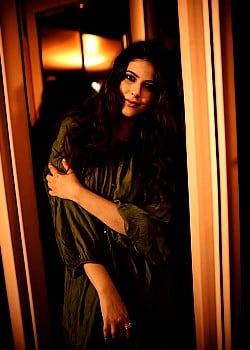 Saloni Khanna image 3 of 3