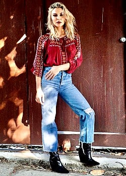 Samaire Armstrong image 3 of 4
