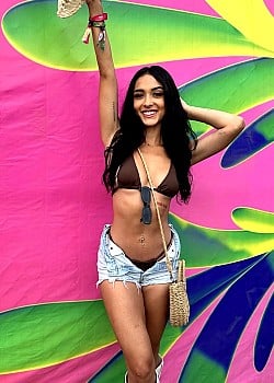 Samantha Marie (Instagram) image 3 of 4