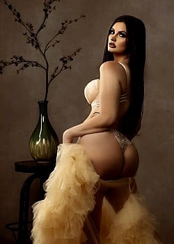 Samantha Mullen image 1 of 4