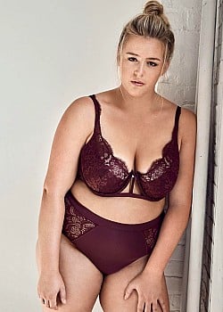 Samantha Stanwell image 4 of 4