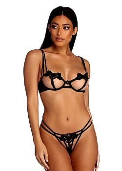 Samaria Regalado image 3 of 4
