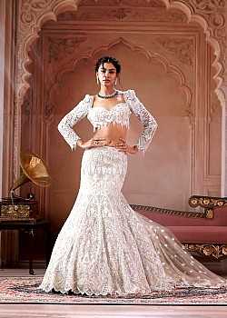 Samiksha Singh image 2 of 2