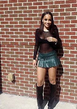 Samira Nicole image 2 of 3