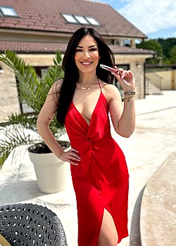 Samra Menzilovic image 2 of 2