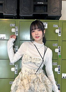 Sana (Singer) image 2 of 4