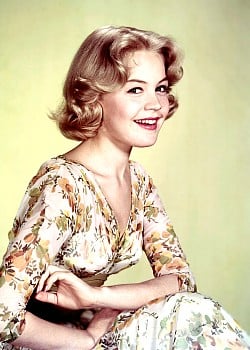 Sandra Dee (Actress) image 2 of 2