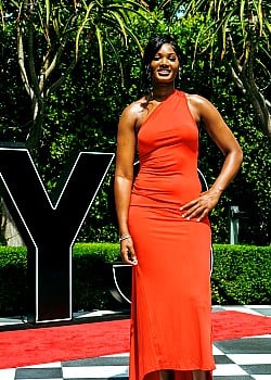 Sania Feagin image 2 of 3