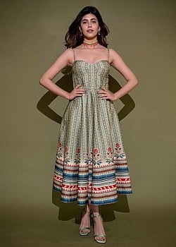 Sanjana Sanghi image 1 of 4