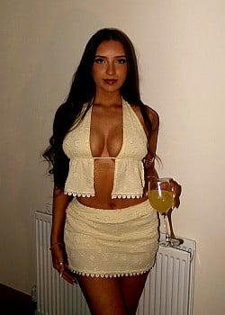 Saoirse Devine image 3 of 4