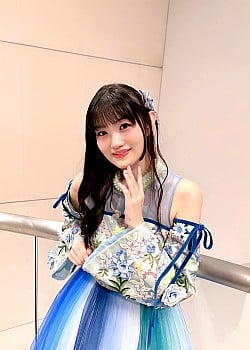 Saori Hayami image 3 of 4