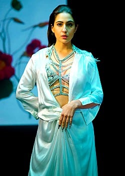Sara Ali Khan image 4 of 4