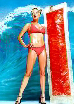 Sara Cox image 2 of 4