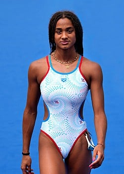 Sara Curtis