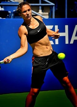 Sara Errani image 1 of 1