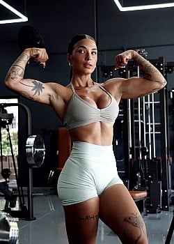 Sara Fiorvento image 1 of 2