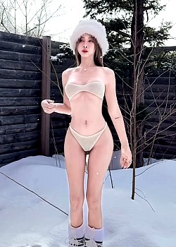 Sara Lam Issara image 3 of 3