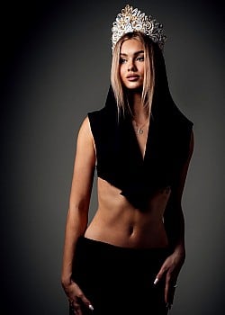 Sara Marut image 4 of 4