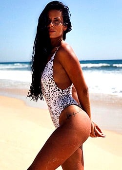 Sara Suzano image 4 of 4