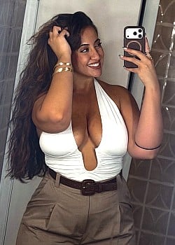 Sara Torilo image 4 of 4