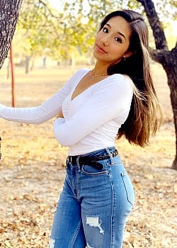 Sarah Grace (Youtuber) image 3 of 4