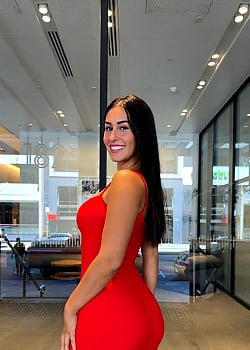 Sarah Henderson image 2 of 4