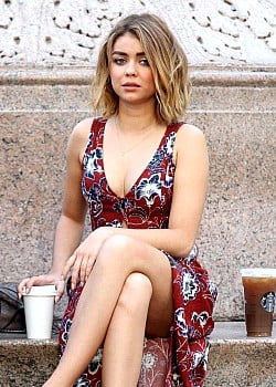 Sarah Hyland image 4 of 4