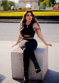 Sarah Khalifa image 4 of 4