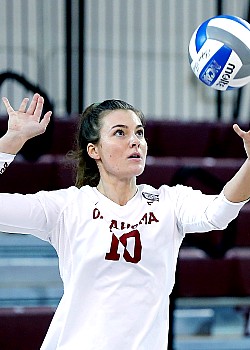 Sarah Maras image 2 of 4