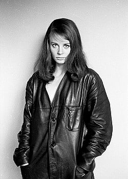 Sarah Miles image 2 of 2