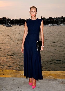 Sarah Murdoch image 2 of 4