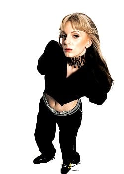 Sarsa (singer) image 4 of 4