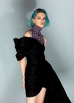 Sasha Belyaeva image 4 of 4