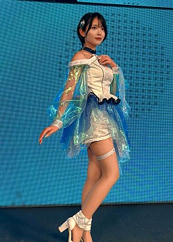 Satomi Amano image 4 of 4