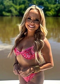 Savannah Edmonds image 3 of 4