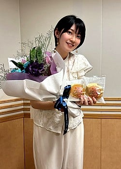 Saya Hiyama image 2 of 4