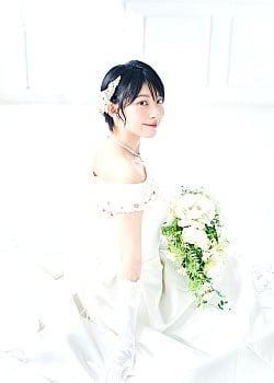 Saya Hiyama image 3 of 4