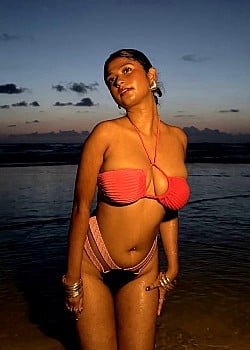 Sazie Rahman image 2 of 2