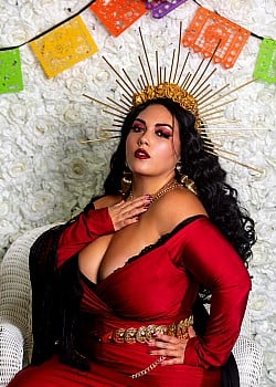 Scarlett Addams image 4 of 4
